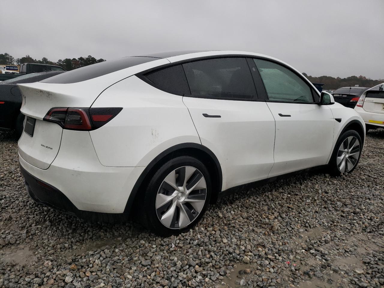 2023 TESLA MODEL Y  VIN:7SAYGDEE4PF799273