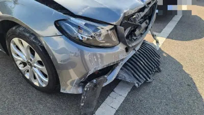 2019 Mercedes-Benz E 300 WDDZF4KB7KA585304 VIN:WDDZF4KB7KA585304