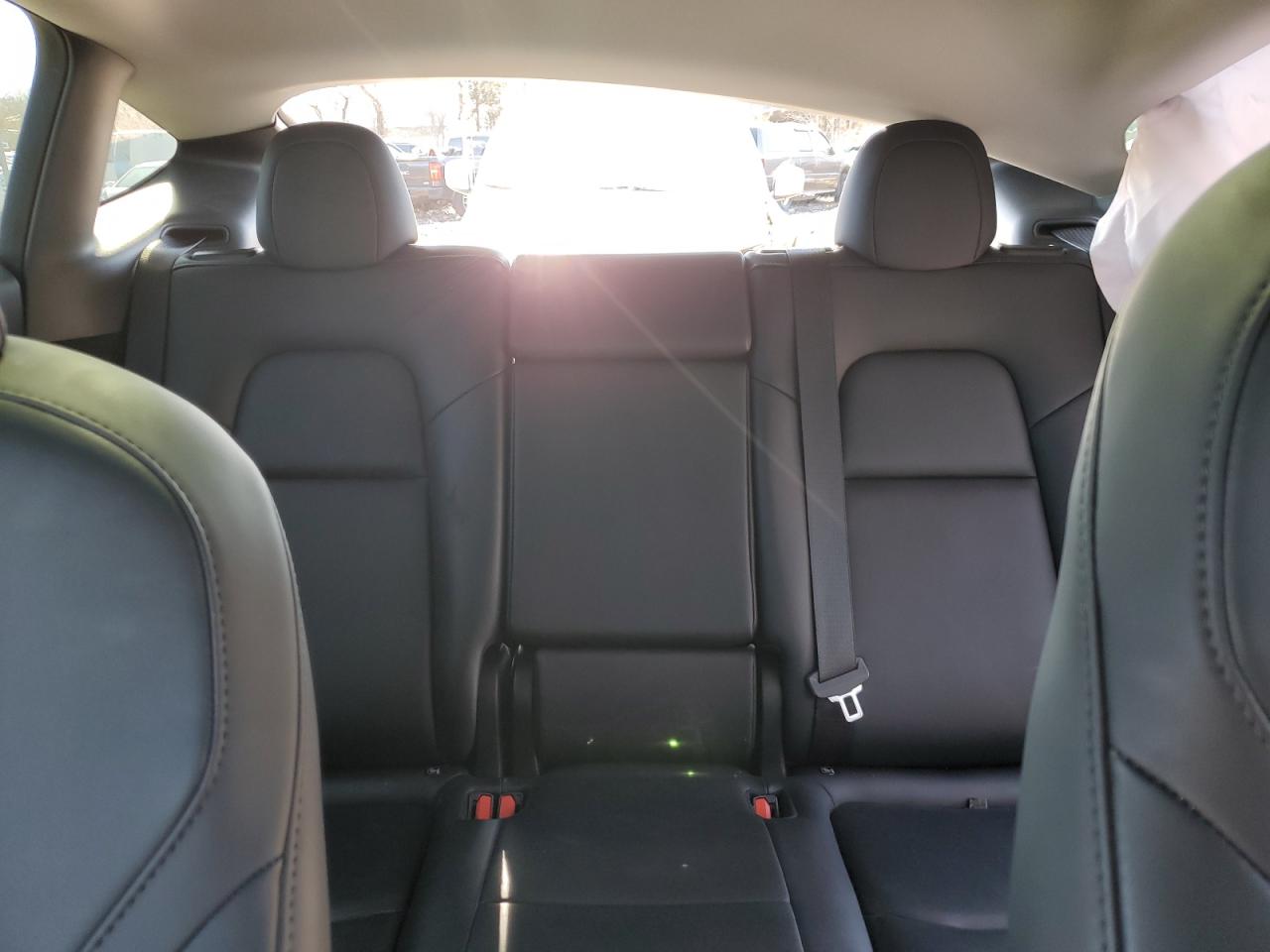 2024 TESLA MODEL Y  VIN:7SAYGDEE8RF153642