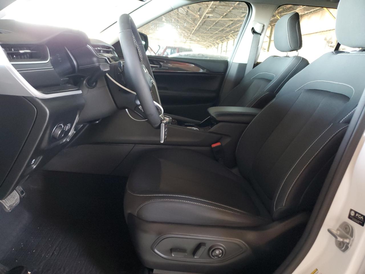 2023 JEEP GRAND CHEROKEE LAREDO VIN:1C4RJHAG0PC521985