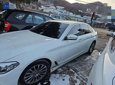 2019 BMW 520 VIN: