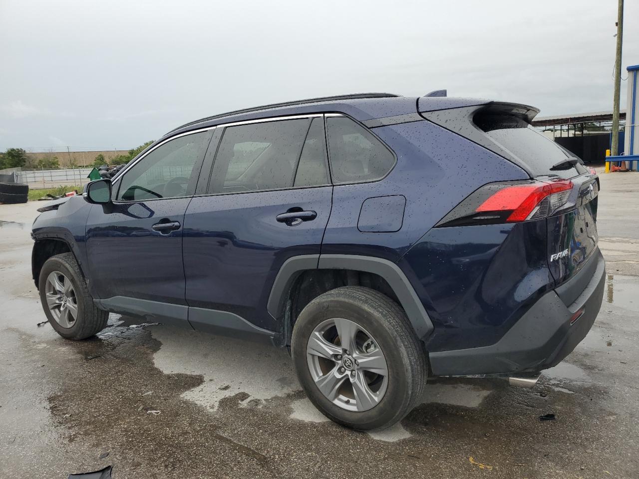 2022 TOYOTA RAV4 XLE VIN:2T3W1RFVXNW193520