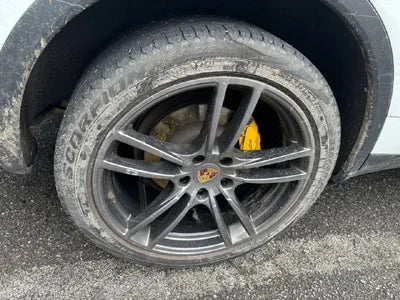 2015 Porsche Cayenne VIN: