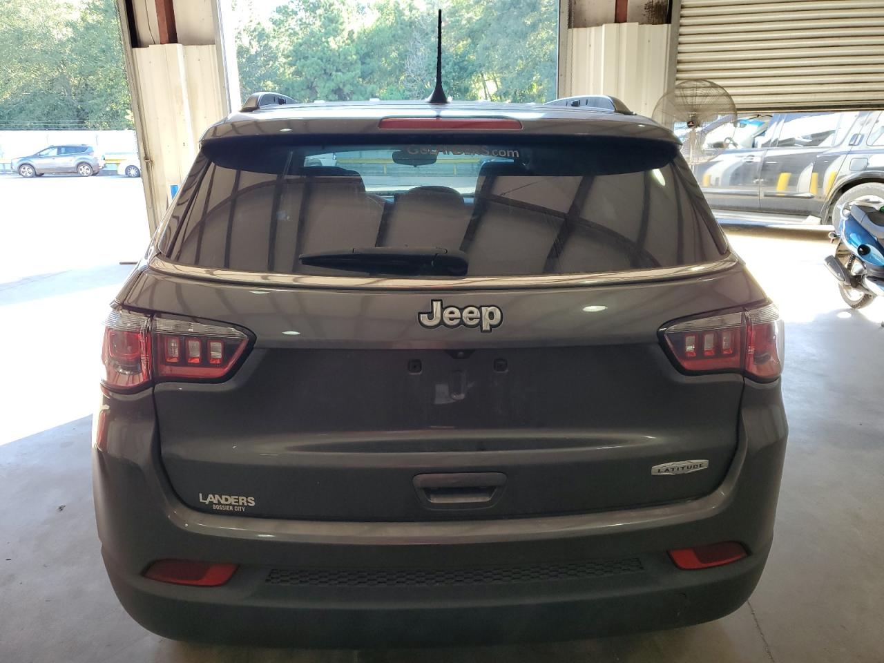 2022 JEEP COMPASS LATITUDE VIN:3C4NJCBB8NT218345