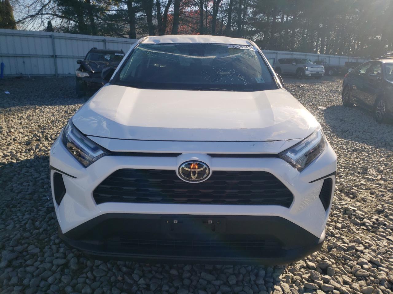 2024 TOYOTA RAV4 LE VIN:2T3F1RFV6RC433105