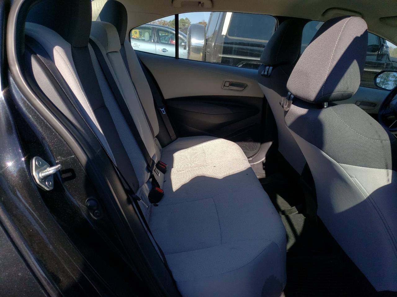 2022 TOYOTA COROLLA LE VIN:5YFEPMAE3NP379902