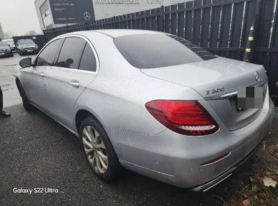 2017 Mercedes-Benz E 300 VIN: