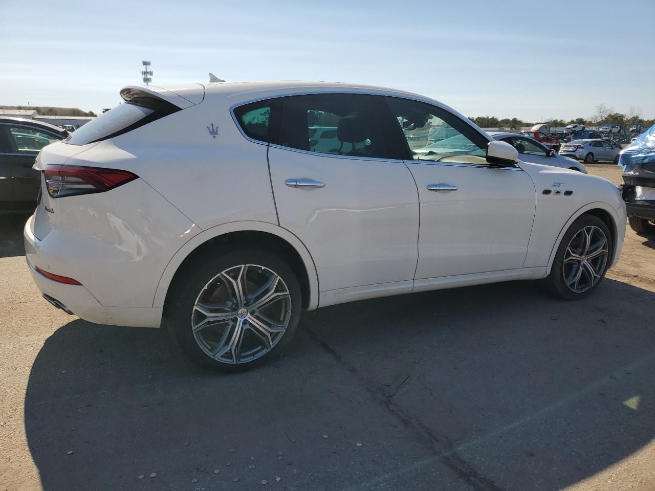 2023 MASERATI LEVANTE GT VIN:ZN661XUA8PX421693