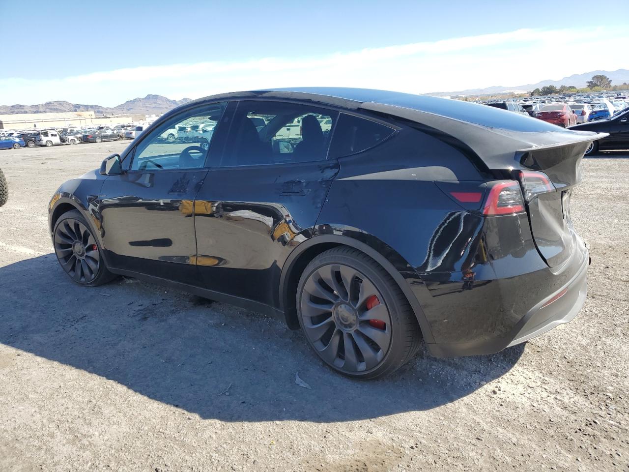 2023 TESLA MODEL Y  VIN:7SAYGDEF7PF924355