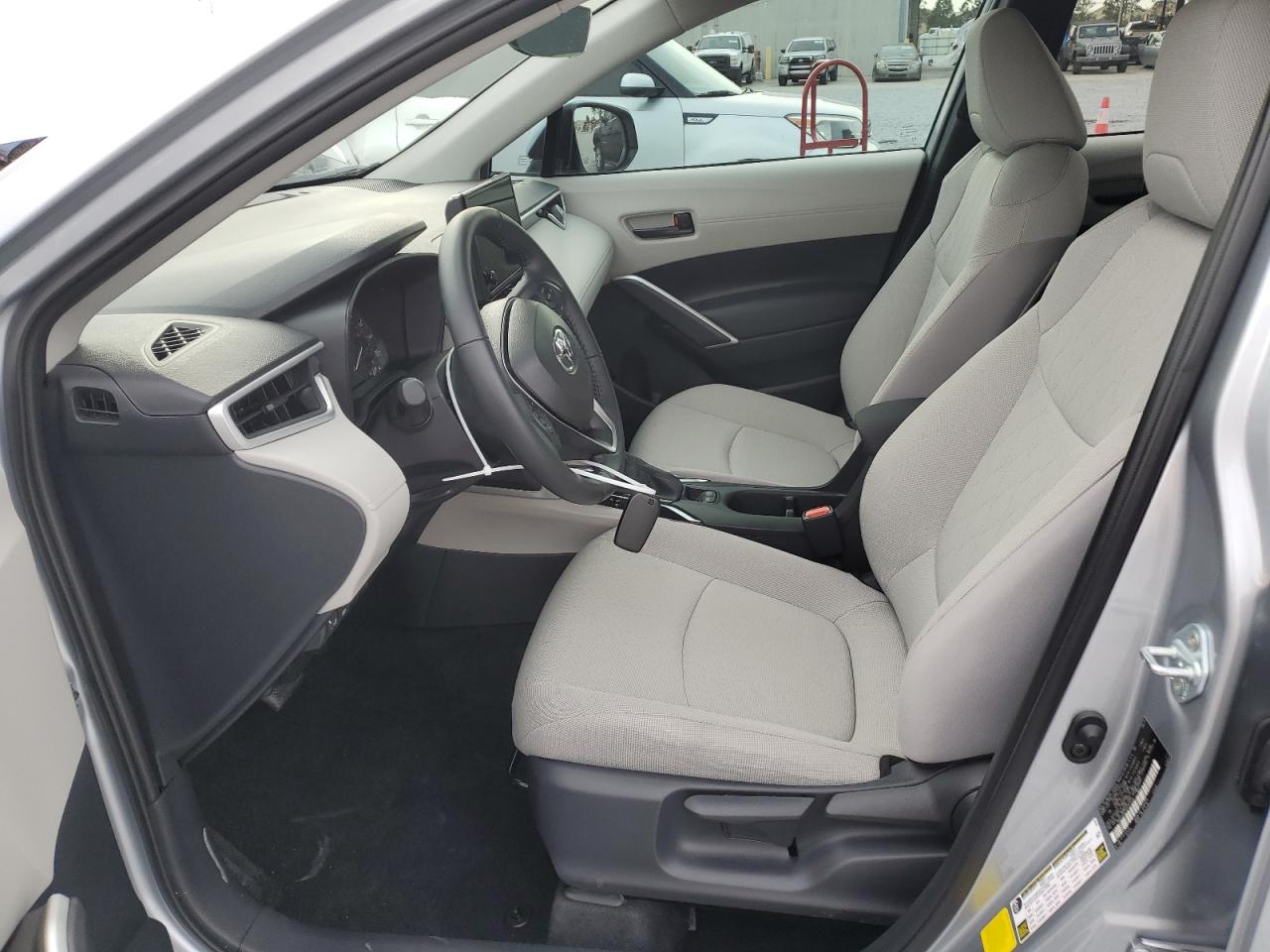 2024 TOYOTA COROLLA CROSS LE VIN:7MUCAAAG3RV105420