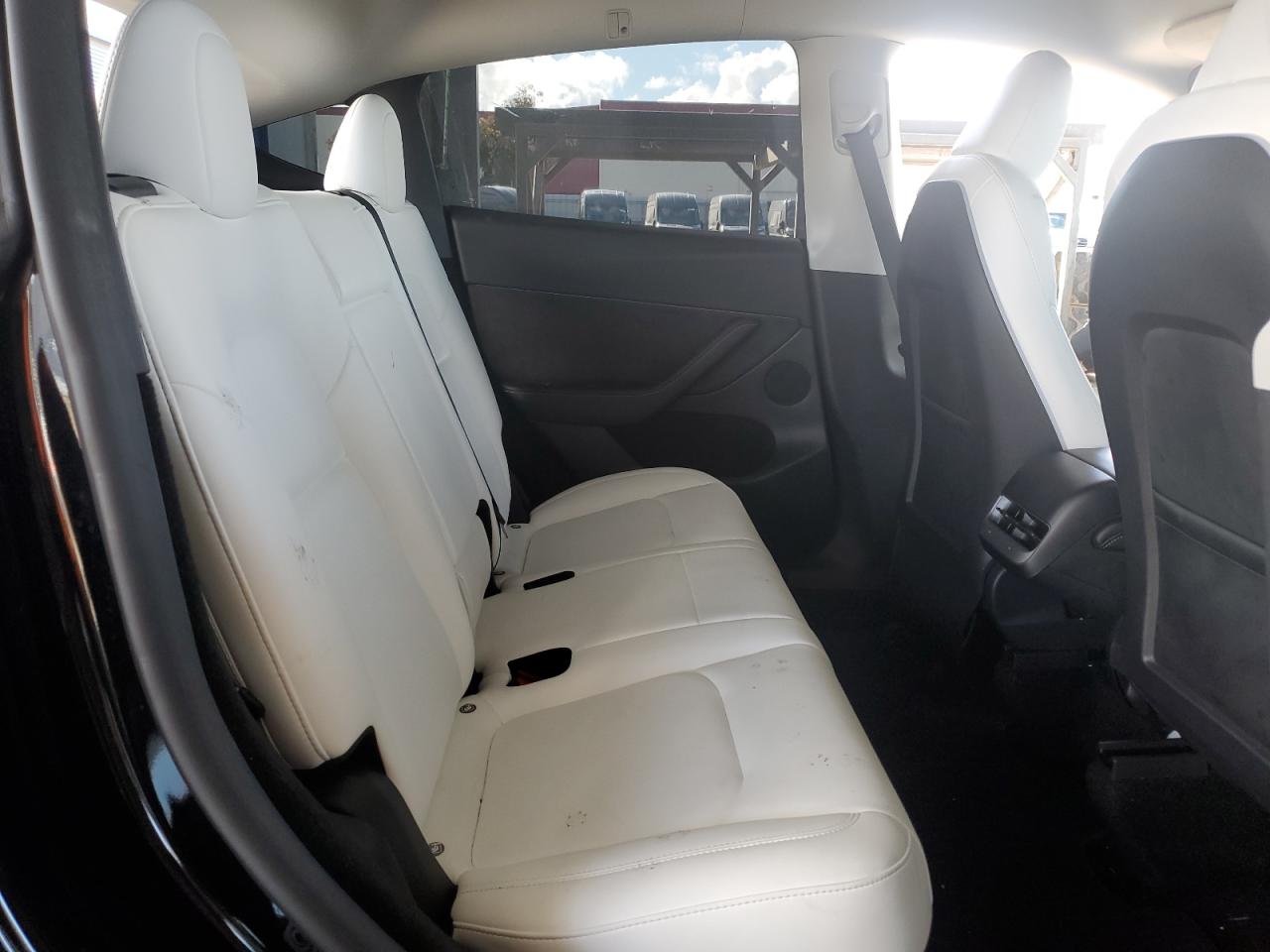 2023 TESLA MODEL Y  VIN:7SAYGDEE3PF938230