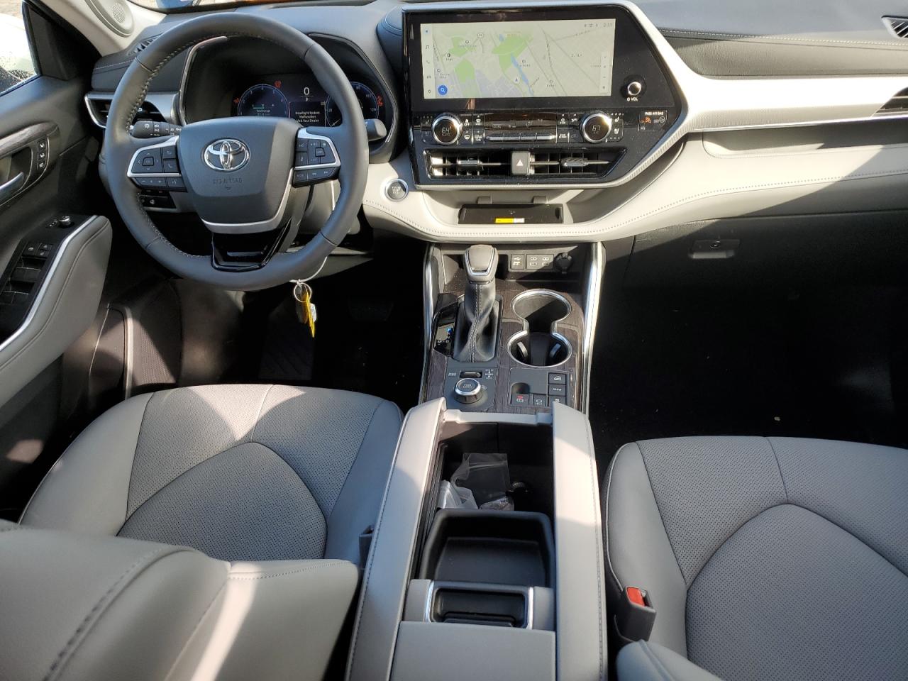 2024 TOYOTA HIGHLANDER LE VIN:5TDKDRBH4RS566094