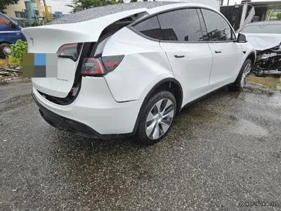 2022 Tesla Model Y VIN:
