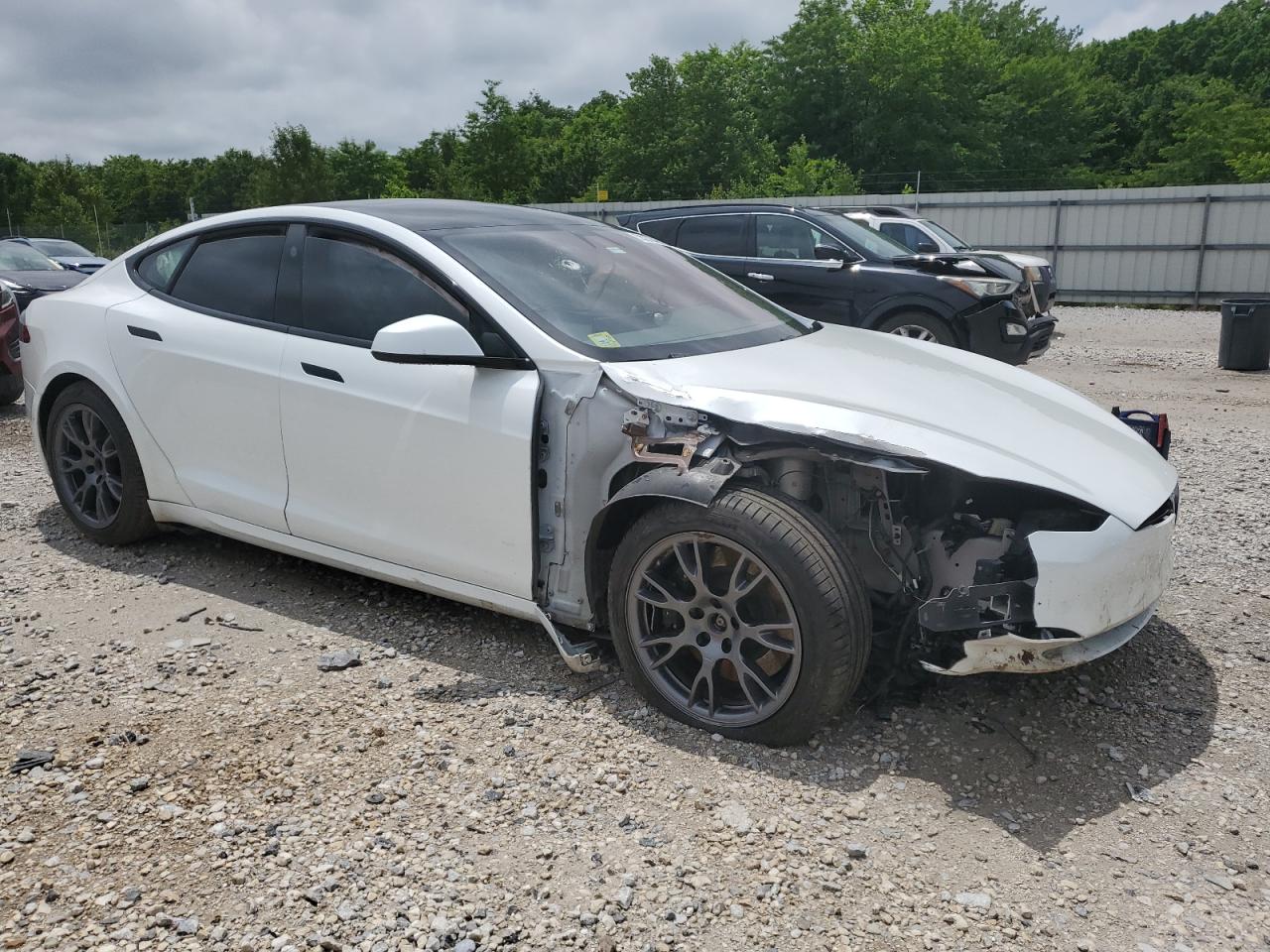 2022 TESLA MODEL S  VIN:5YJSA1E55NF469657