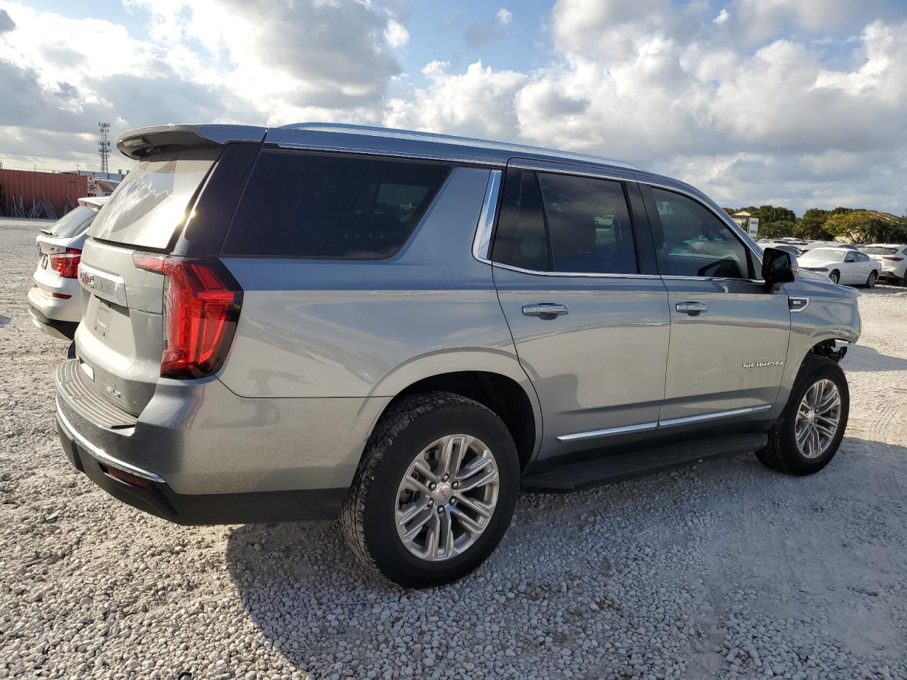 2024 GMC YUKON SLT VIN:1GKS1BKD8RR342651