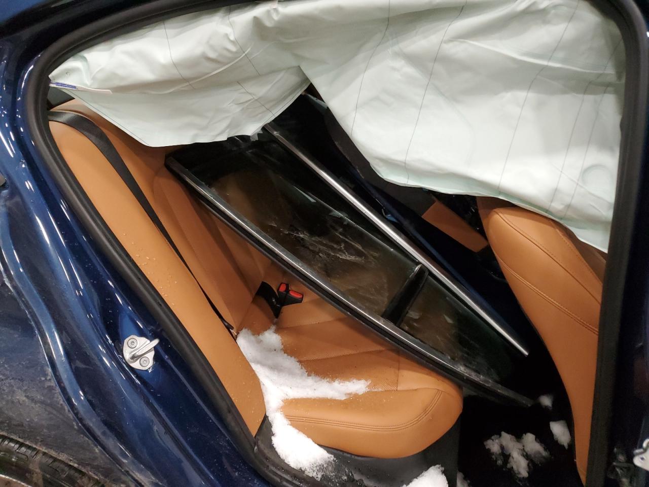 2024 BMW 330XI  VIN:3MW89FF05R8E04706