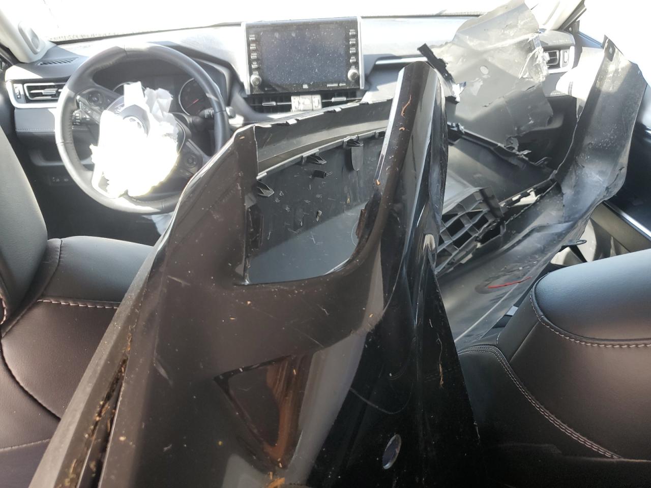 2022 TOYOTA RAV4 XLE PREMIUM VIN:2T3A1RFV1NC278788