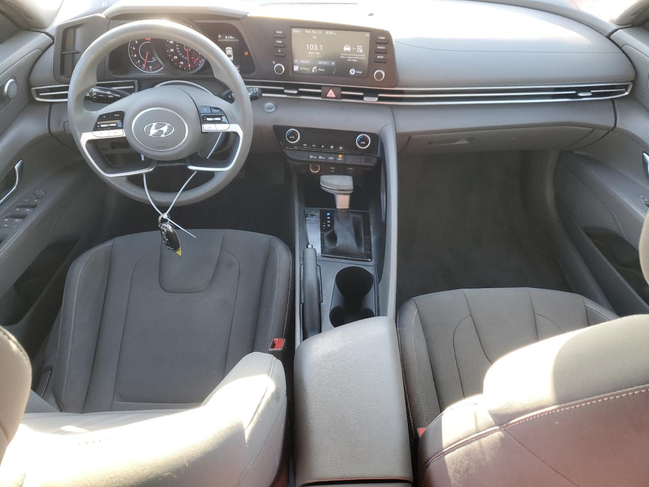 2023 HYUNDAI ELANTRA SEL VIN:KMHLM4AGXPU371203