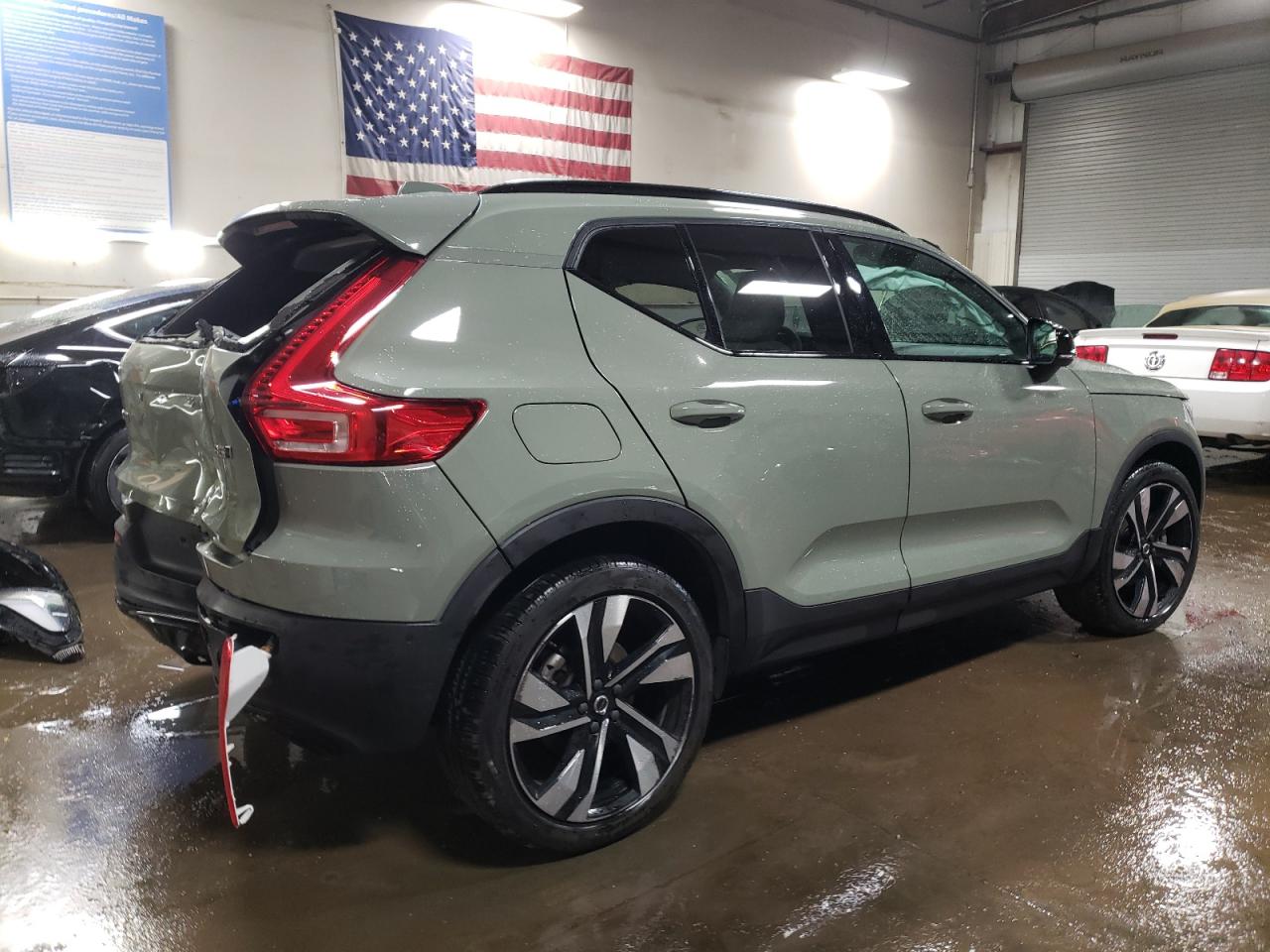 2023 VOLVO XC40 ULTIMATE VIN:YV4L12UX9P2068547