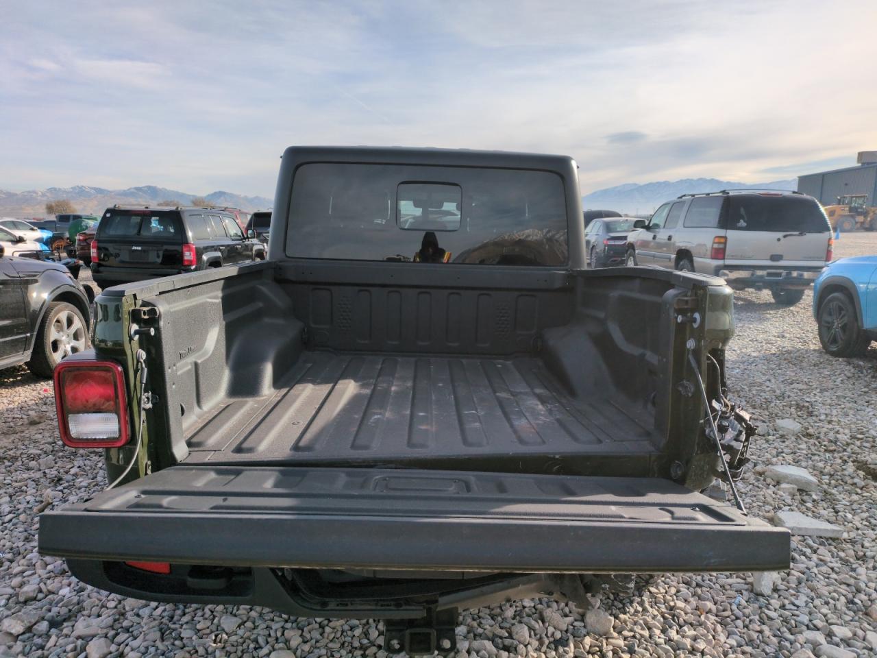 2023 JEEP GLADIATOR SPORT VIN:1C6HJTAG2PL556761