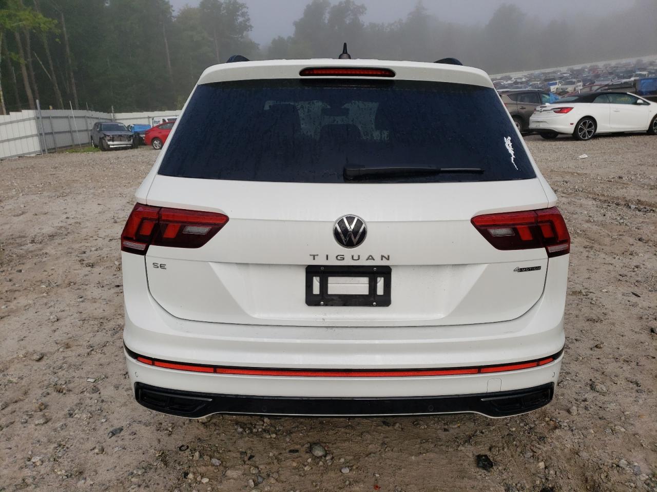 2022 VOLKSWAGEN TIGUAN SE R-LINE BLACK VIN:3VV8B7AX2NM155009