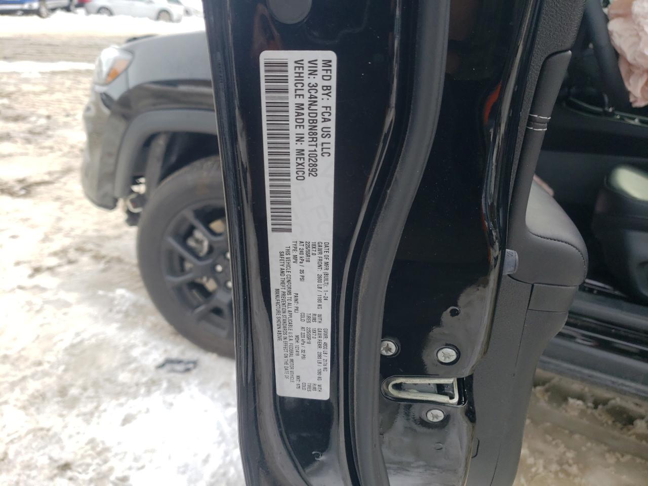 2024 JEEP COMPASS LATITUDE VIN:3C4NJDBN8RT102892
