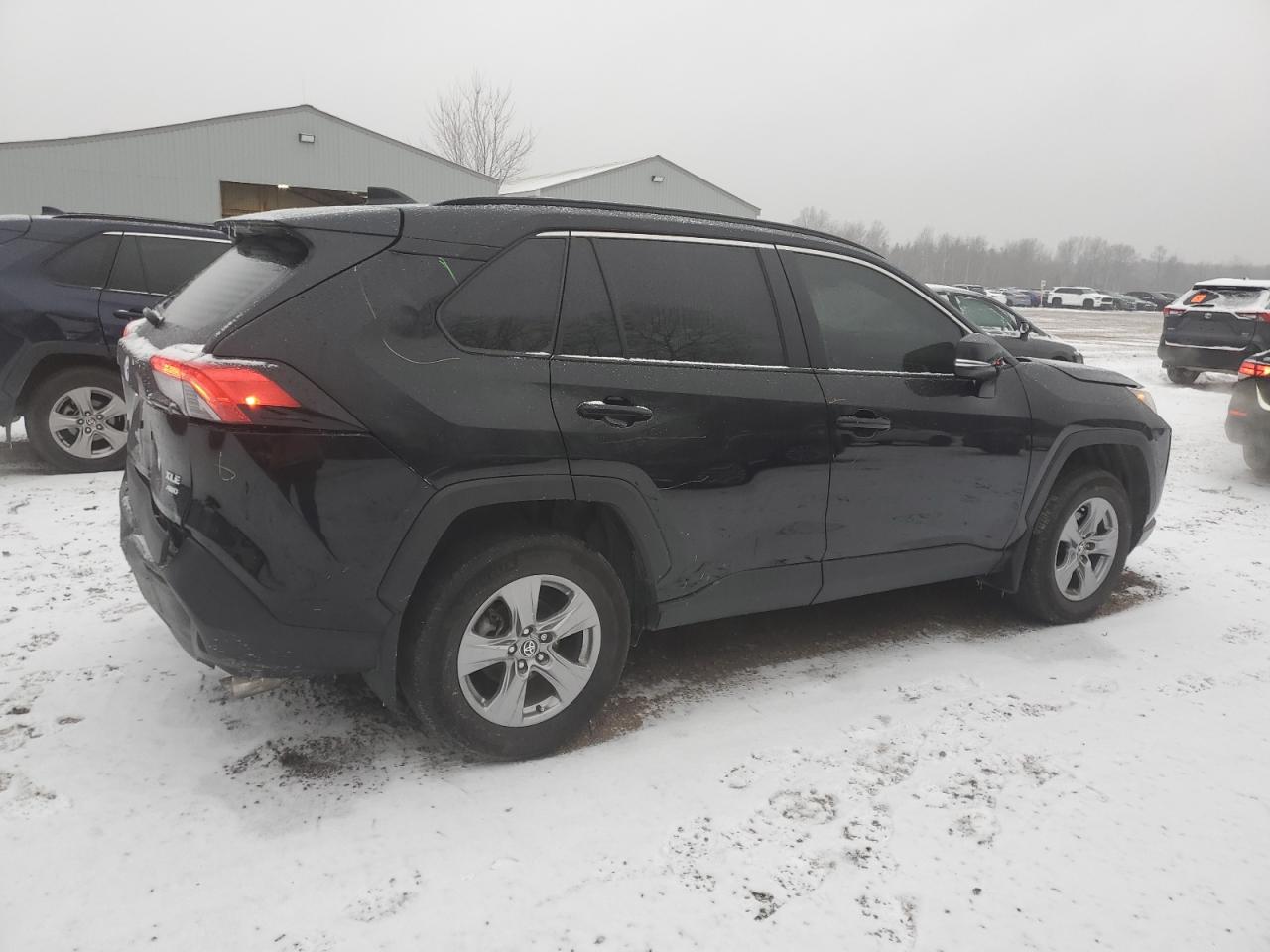 2024 TOYOTA RAV4 XLE VIN:2T3R1RFV7RC397180