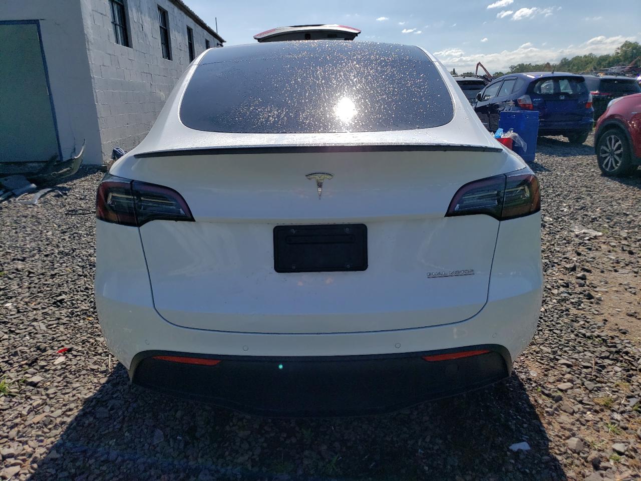 2022 TESLA MODEL Y  VIN:7SAYGDEF4NF522385