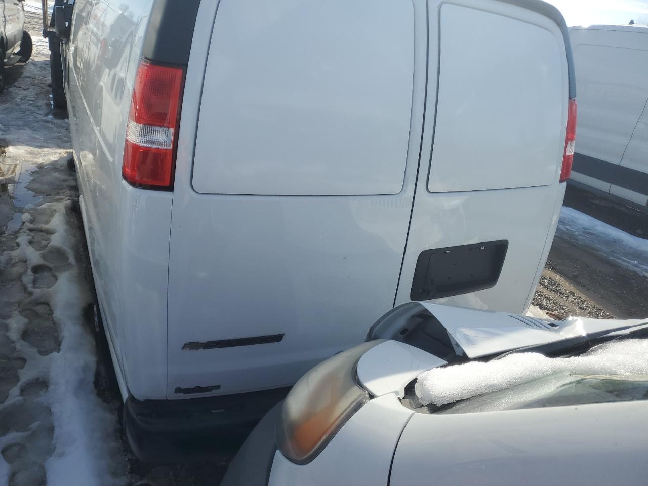 2022 CHEVROLET EXPRESS G2500  VIN:1GCWGAF72N1259915