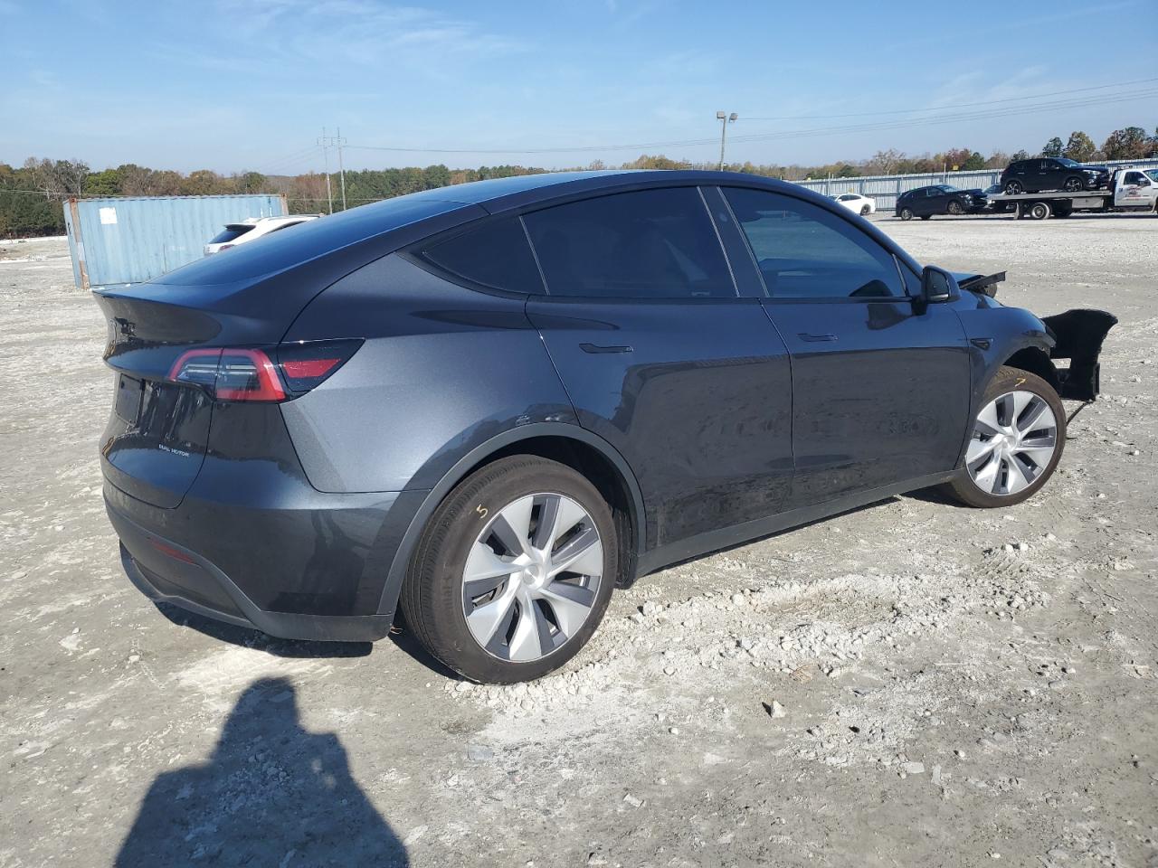 2024 TESLA MODEL Y  VIN:7SAYGDEE1RF994251