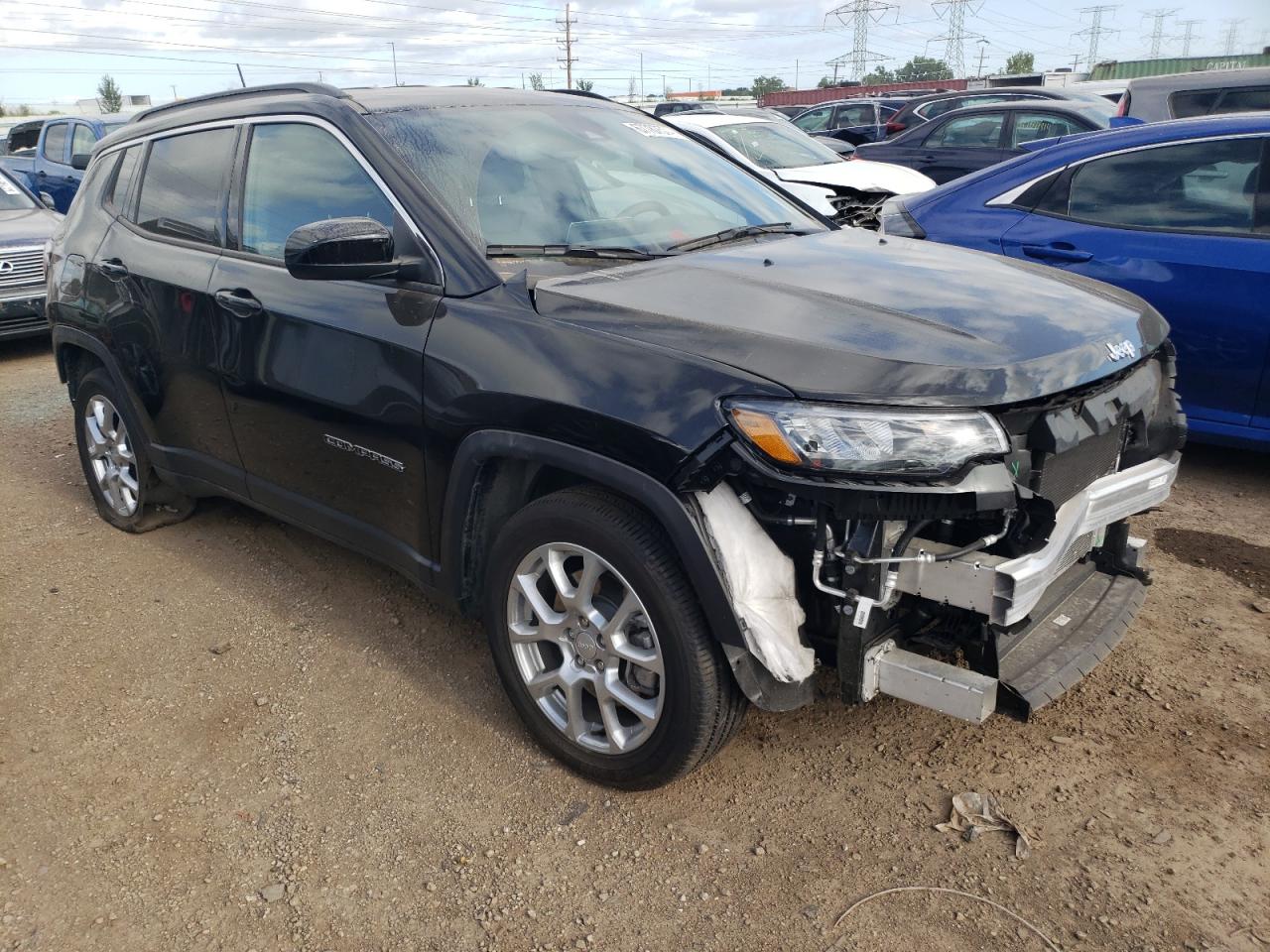 2024 JEEP COMPASS LATITUDE LUX VIN:3C4NJDFN2RT141519