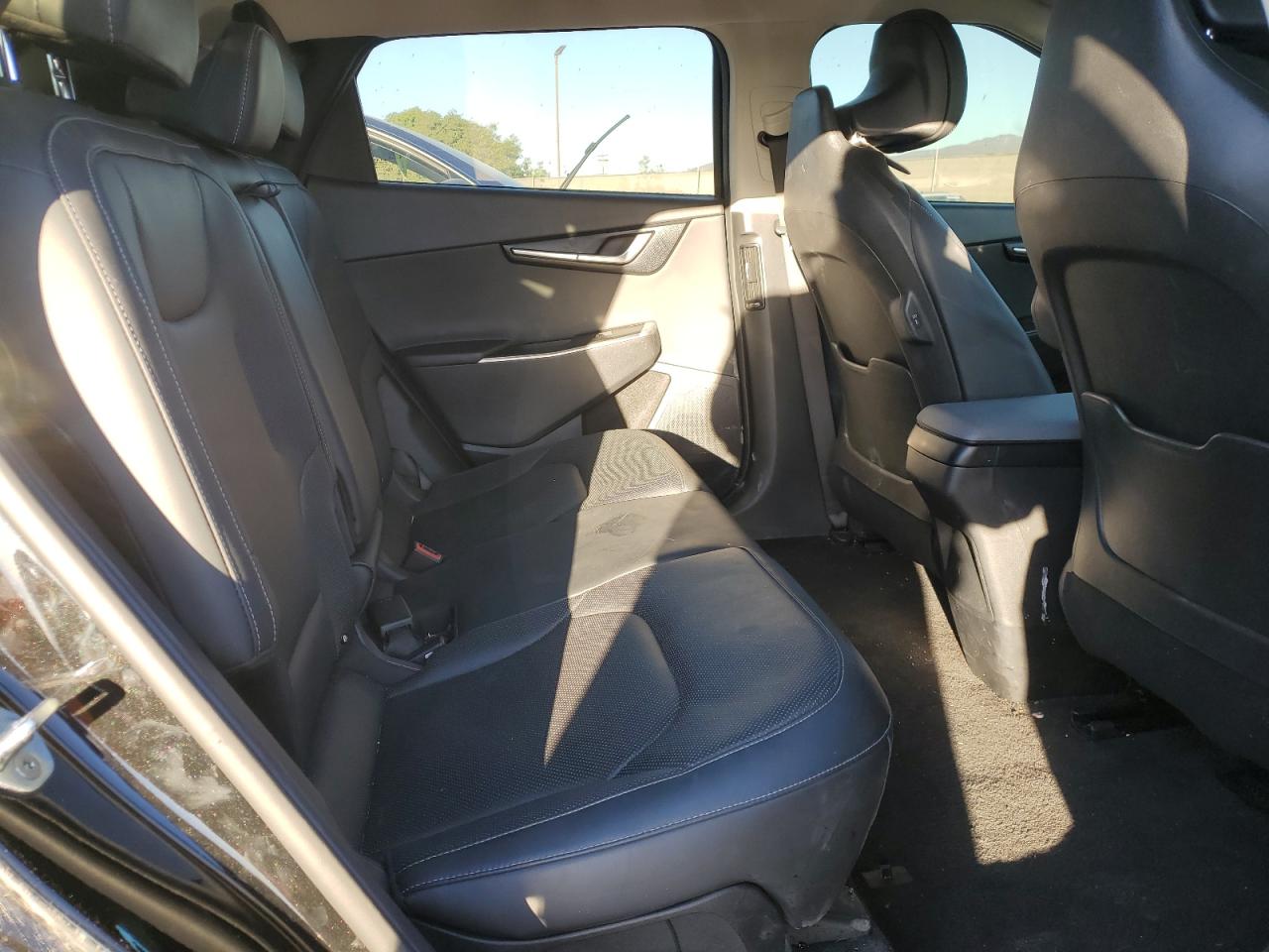 2022 KIA EV6 LIGHT VIN:KNDC34LA8N5060246