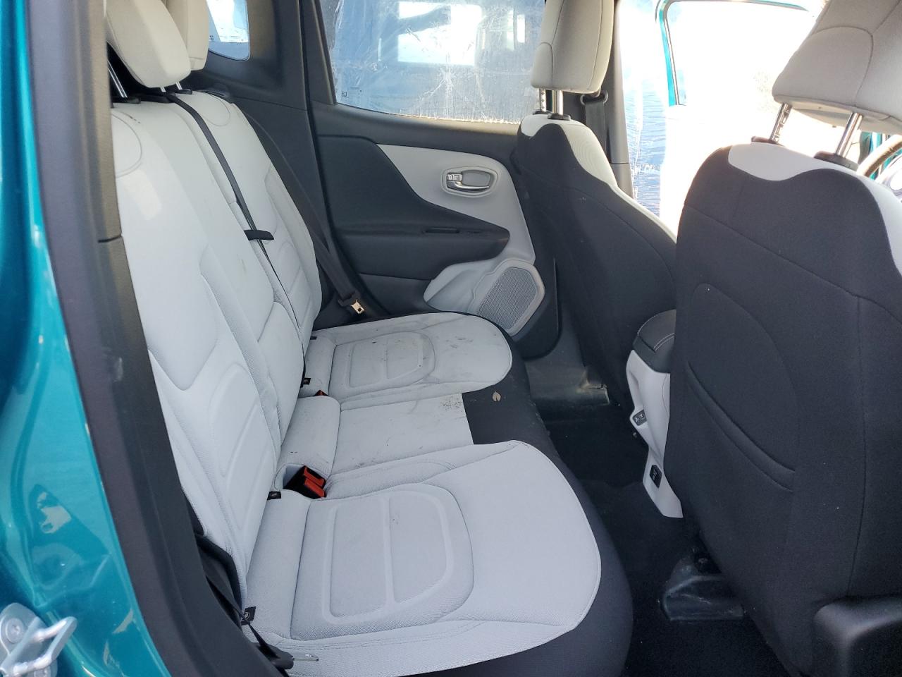 2022 JEEP RENEGADE LATITUDE VIN:ZACNJDB18NPN89748