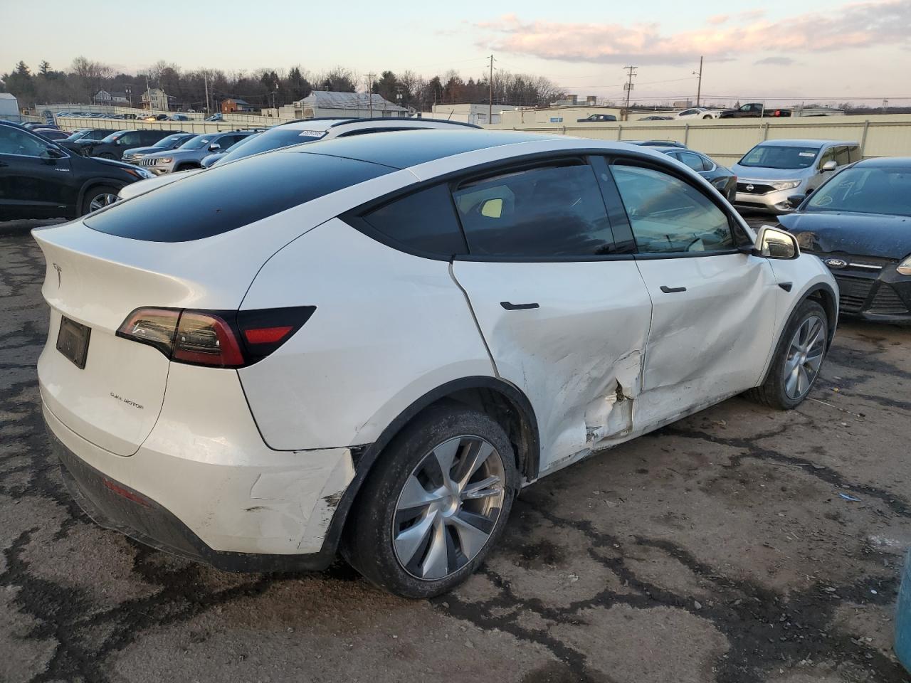 2023 TESLA MODEL Y  VIN:7SAYGDEE0PA056087
