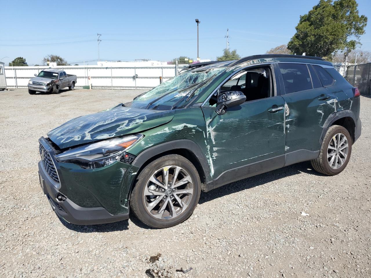 2023 TOYOTA COROLLA CROSS XLE VIN:7MUDAABG2PV047865