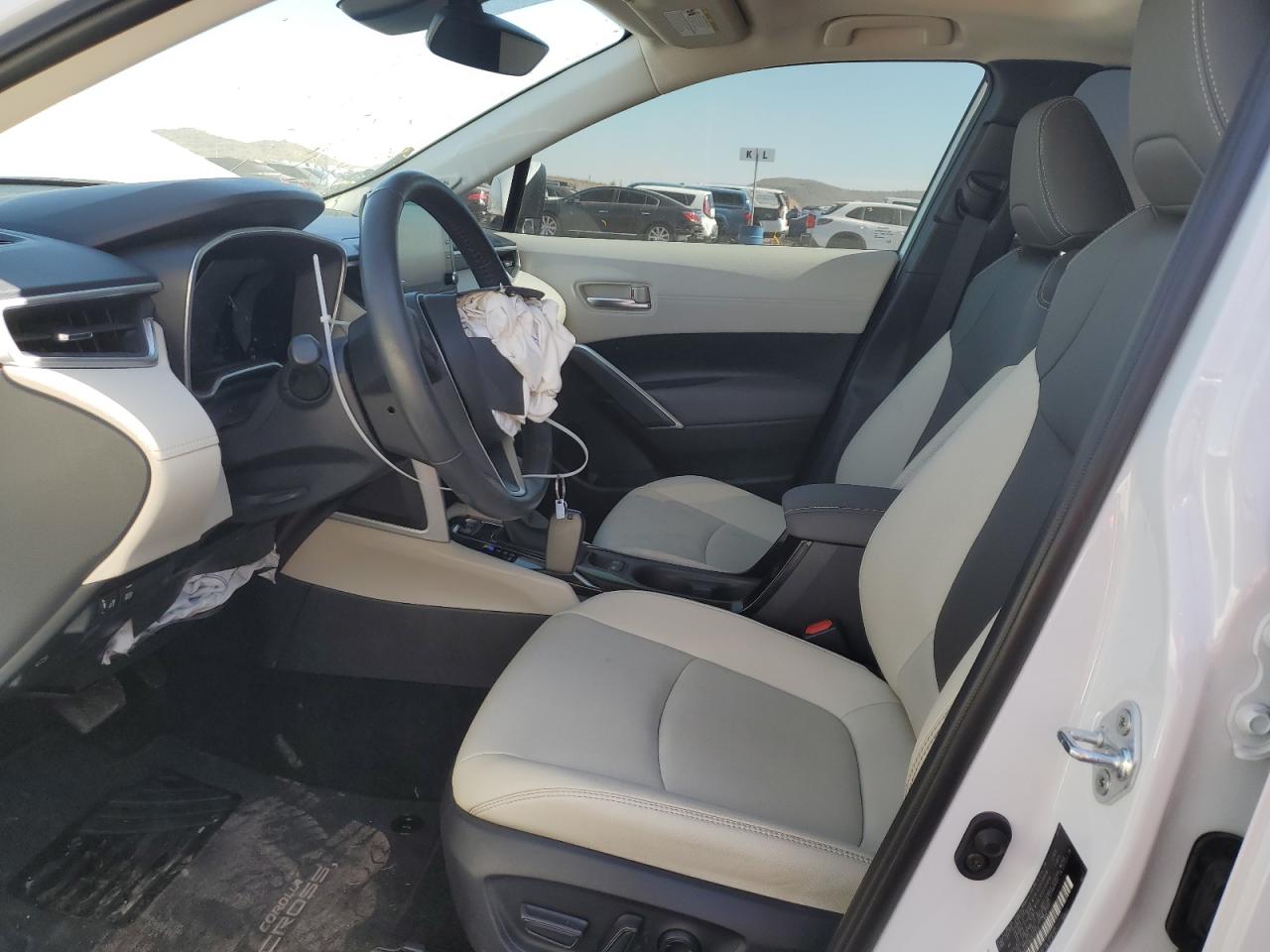 2022 TOYOTA COROLLA CROSS XLE VIN:7MUDAAAG5NV034879