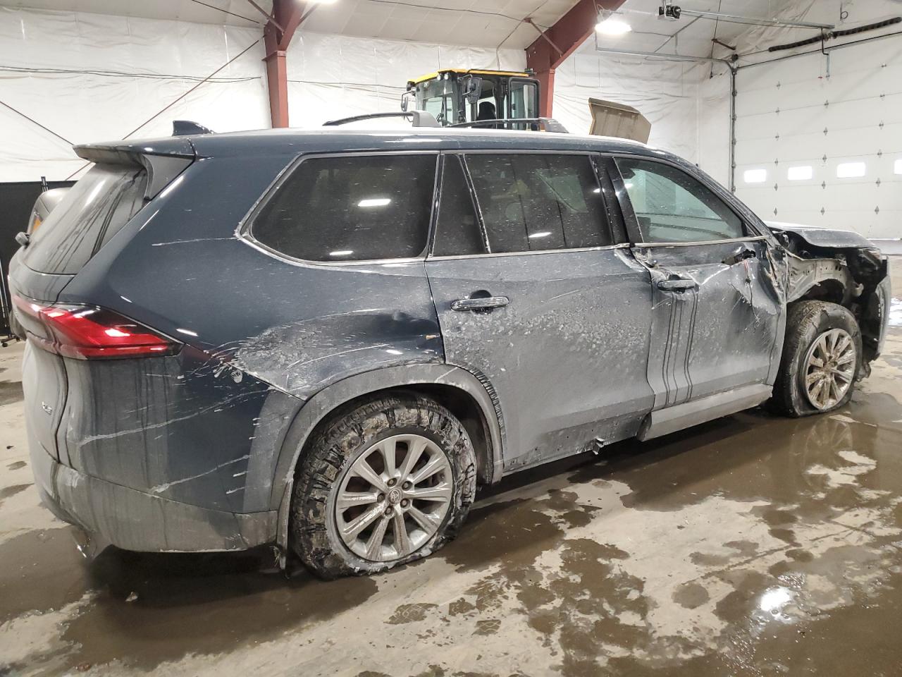 2024 TOYOTA GRAND HIGHLANDER XLE VIN:5TDACAB59RS001541