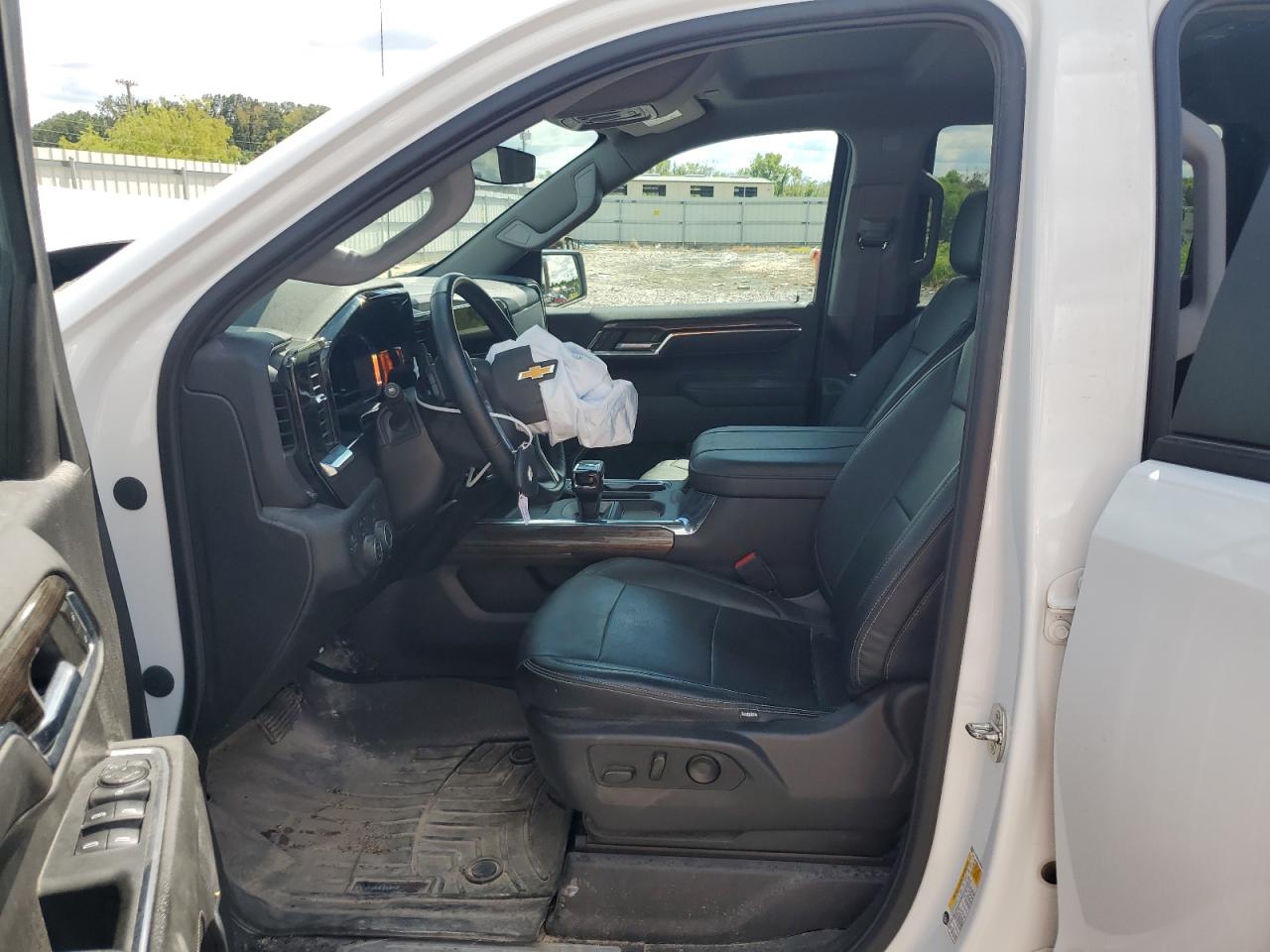 2023 CHEVROLET SILVERADO K1500 LT VIN:1GCUDDE87PZ305044