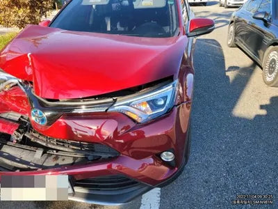 2017 Toyota RAV4 VIN: