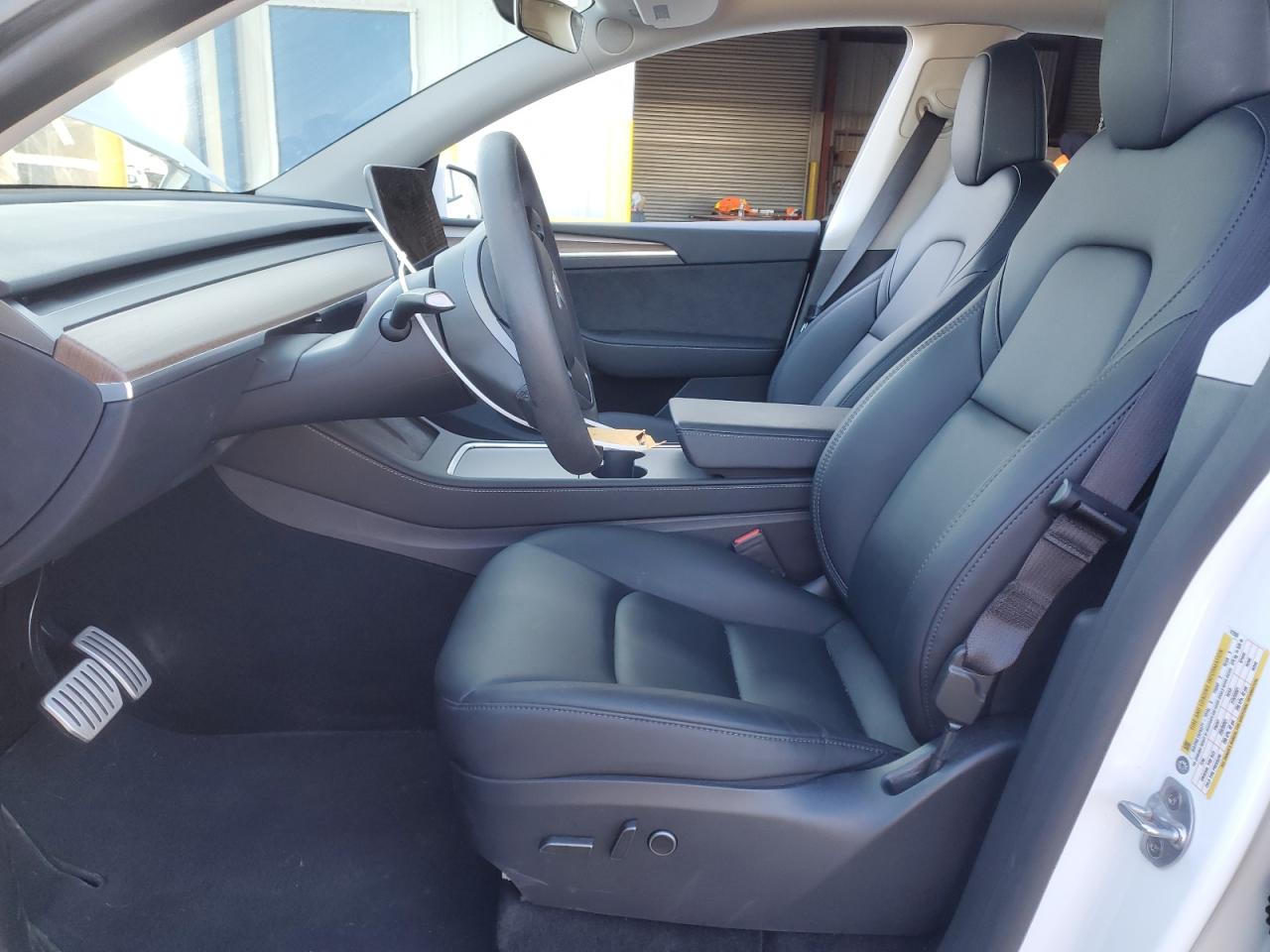 2024 TESLA MODEL Y  VIN:7SAYGDEFXRF117959