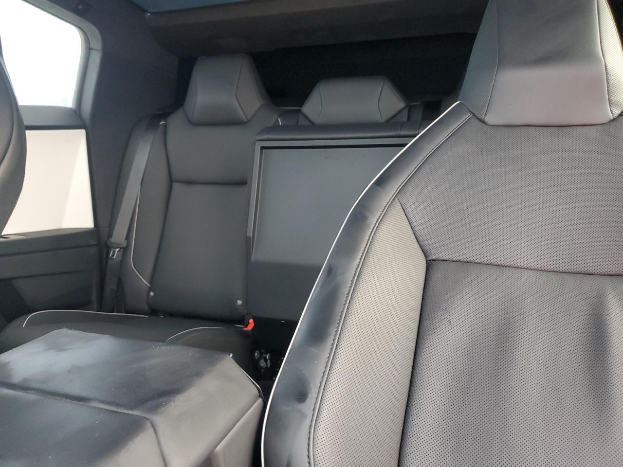 2024 TESLA CYBERTRUCK  VIN:7G2CEHED2RA015326