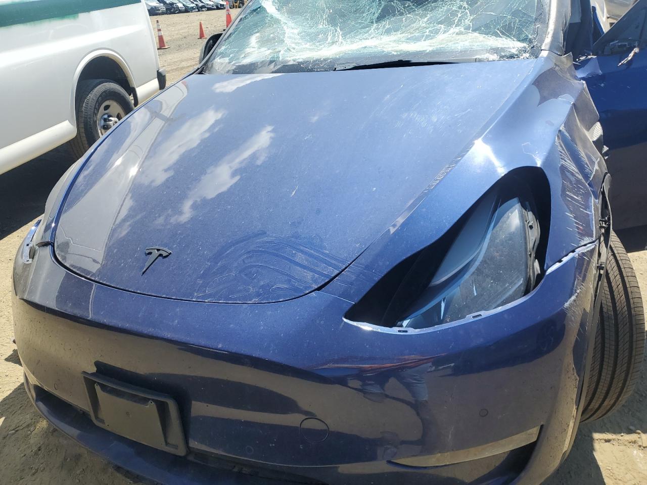 2022 TESLA MODEL Y  VIN:7SAYGDEFXNF530121