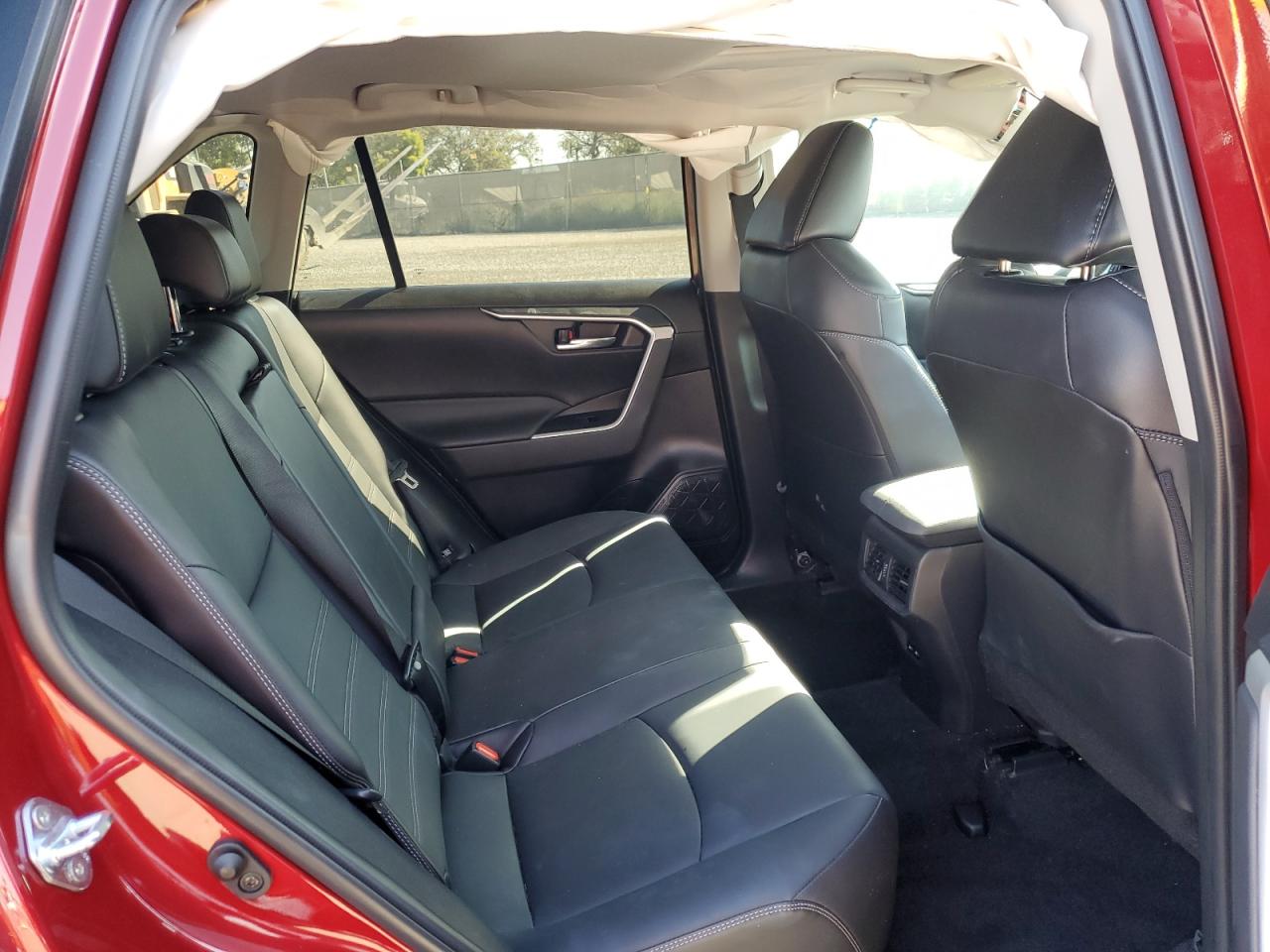 2022 TOYOTA RAV4 XLE PREMIUM VIN:2T3A1RFV9NW276866