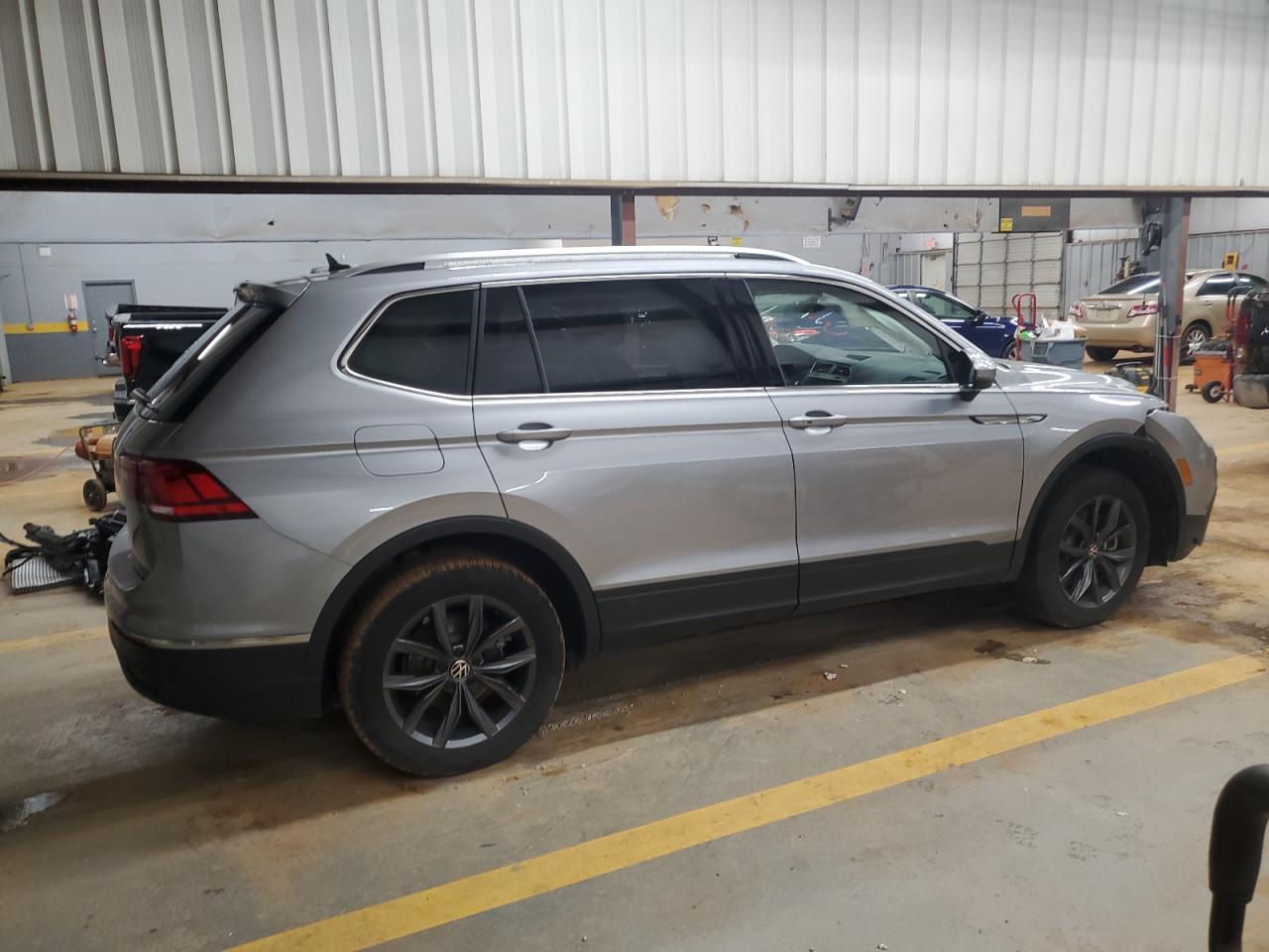 2024 VOLKSWAGEN TIGUAN SE VIN:3VV3B7AX4RM030240