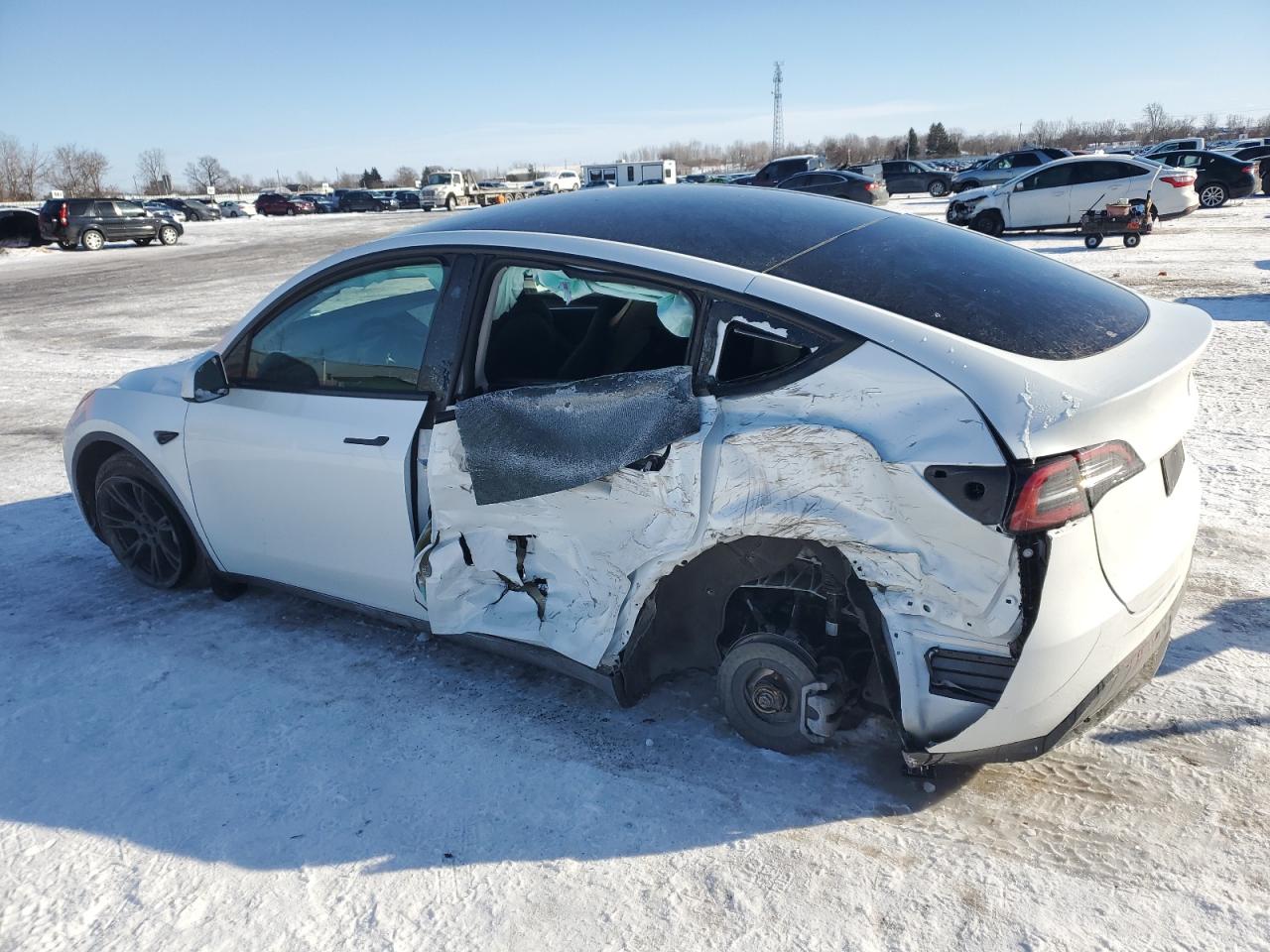 2024 TESLA MODEL Y  VIN:LRWYGDEE2RC661614