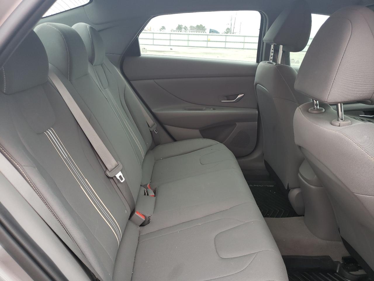 2022 HYUNDAI ELANTRA SEL VIN:KMHLM4AG8NU326483