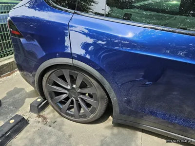 2023 Tesla Model X VIN: