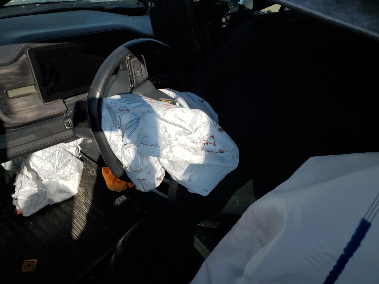 2022 RIVIAN R1T LAUNCH EDITION VIN:7FCTGAAL5NN004251