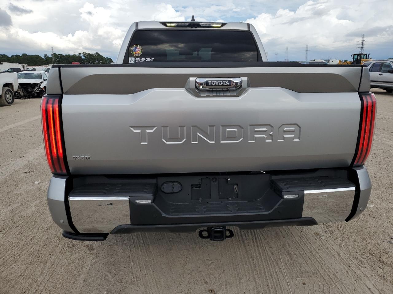 2022 TOYOTA TUNDRA CREWMAX PLATINUM VIN:5TFMA5AB8NX014674