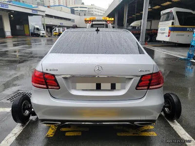 2014 Mercedes-Benz E 300 VIN: